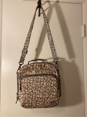 lug Quilted Leopard-Print Crossbody Shoulder Bag in Beige and Gray
